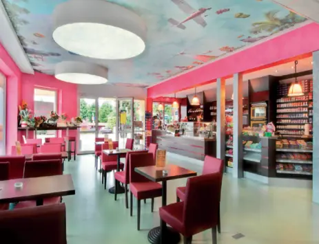 Тканевые потолки в кафе